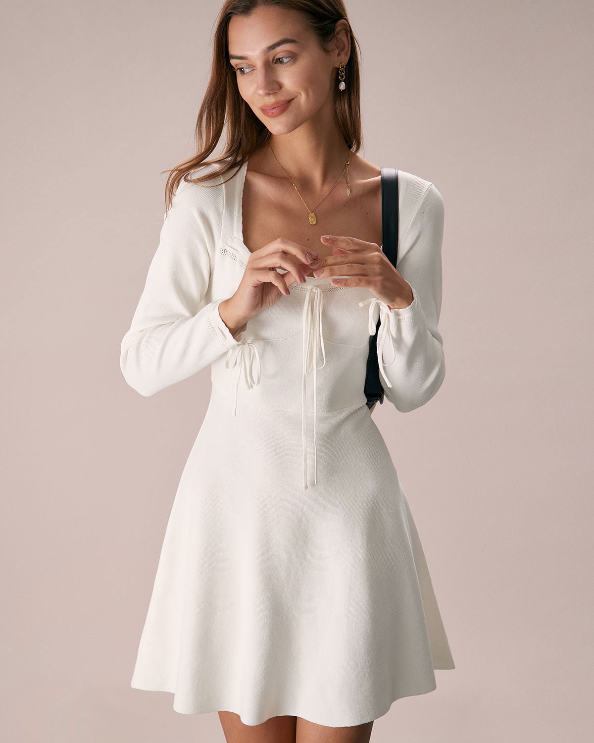 Nerea | Minivestido Blanco de Punto con Escote Cuadrado - Carmen Teruel