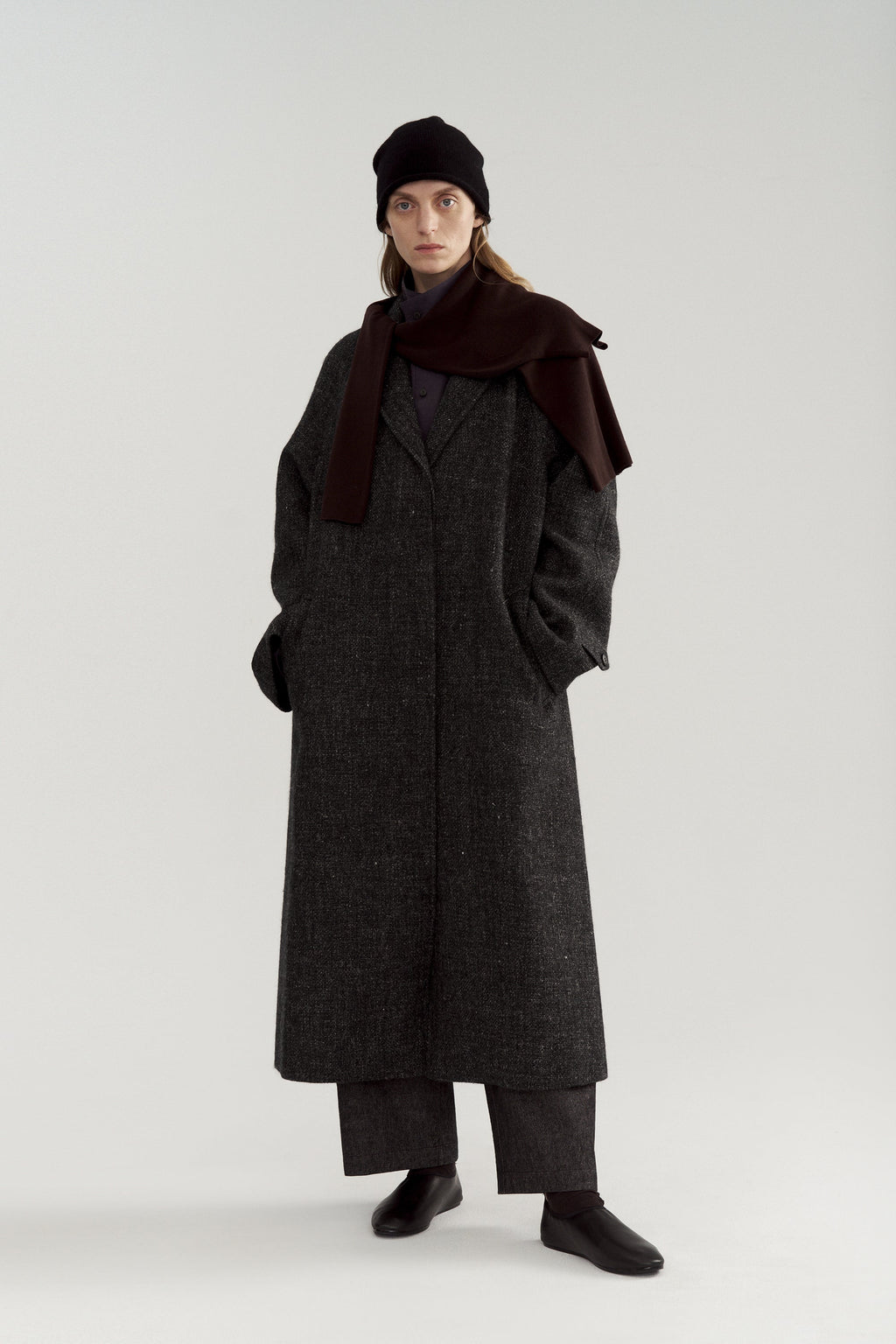 Anamartinezmadrid Susana | Abrigo Largo de Lana Shetland y Lino – Negro – photo 2