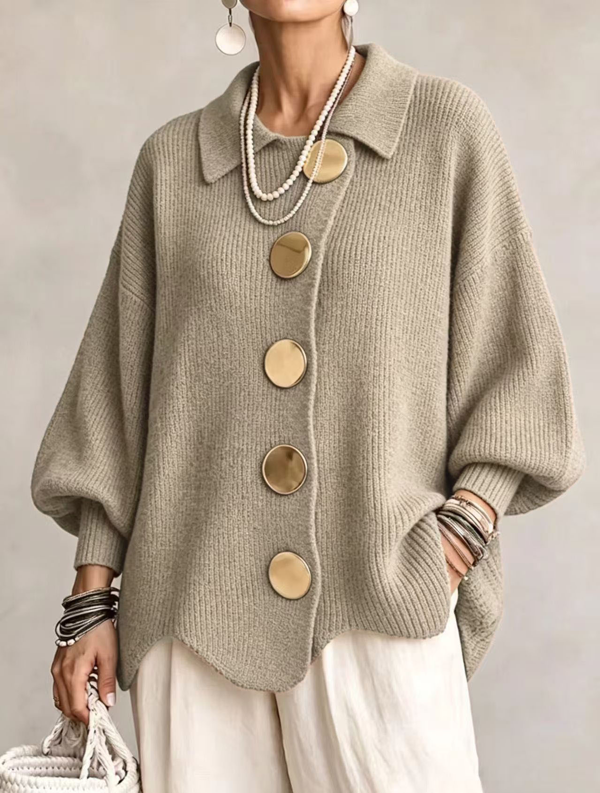 Anamartinezmadrid Isadora | Cárdigan Oversize con Cuello y Botones Dorados – Beige – photo 5