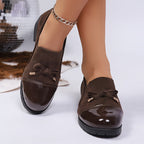 Anamartinezmadrid Graciela | Mocasines de Tacón Bajo con Puntera de Charol y Lazo – photo 11