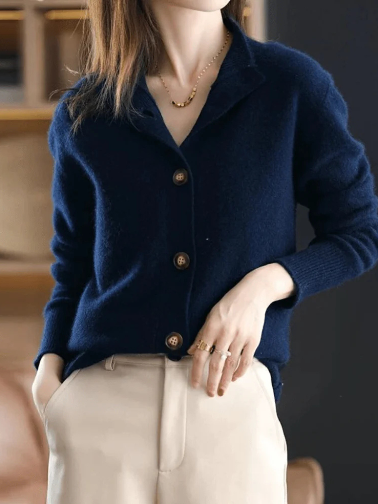 Anamartinezmadrid Brisa | Cárdigan de Punto Fino con Cuello Redondo y Botones – photo 12