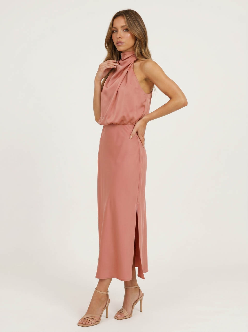 Marina Roca Carmina | Vestido largo con cuello halter – photo 9