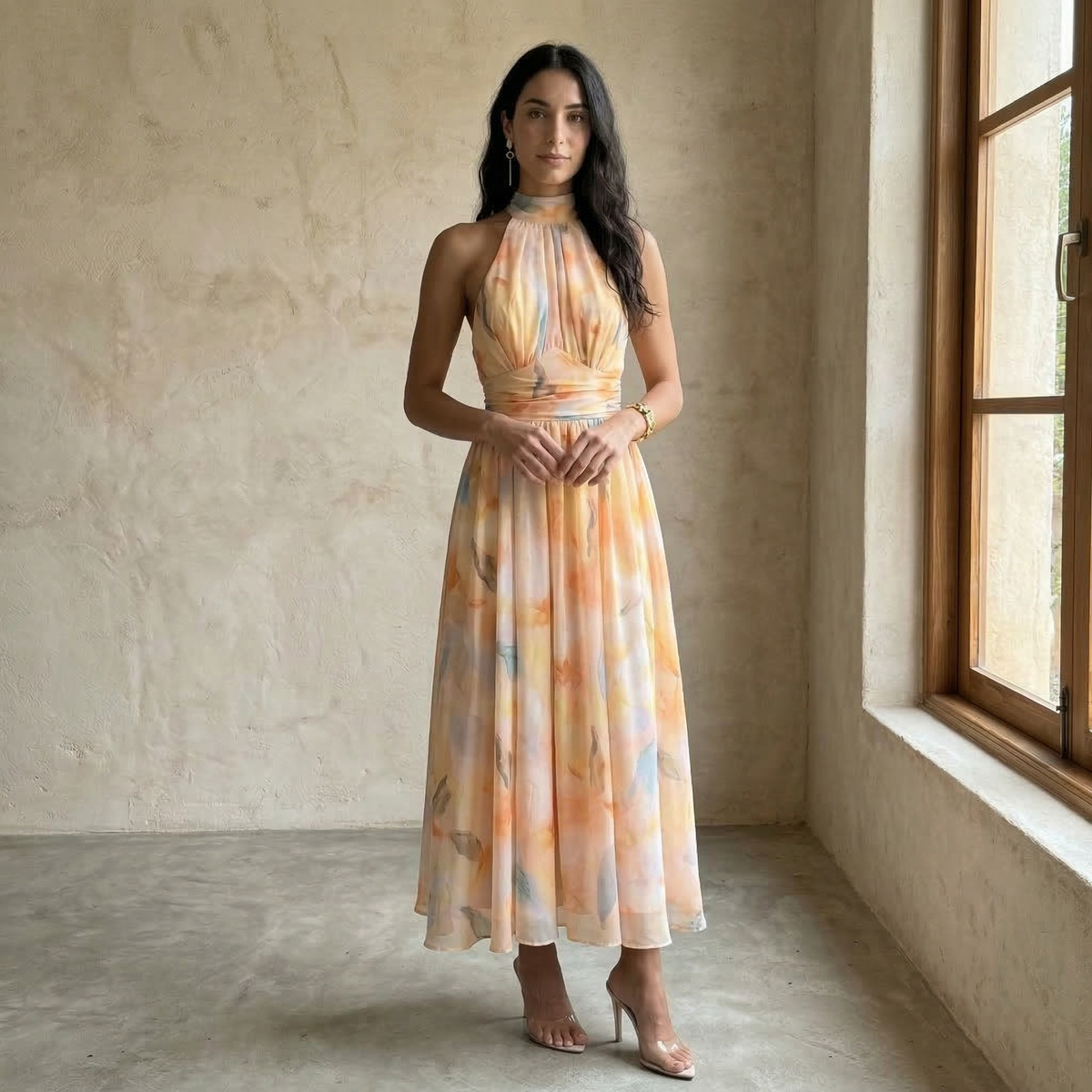 Marina Roca Aura | Vestido estampado con cuello Halter y cintura ajustable – photo 2