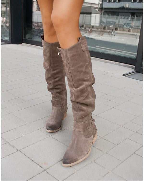 Marina Roca ZAVIRA | Botas de ante elegantes y cálidas para mujer – photo 5