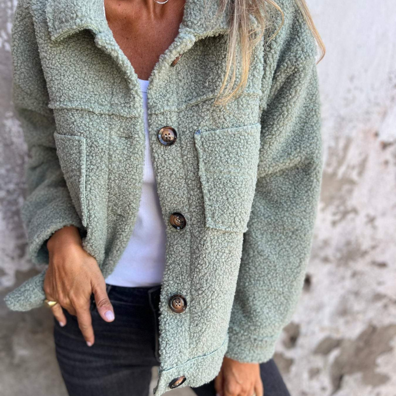 Anamartinezmadrid Hilda | Chaqueta de Borreguito con Cuello Amplio y Bolsillos – Verde – photo 3