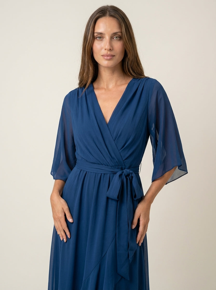 Mónica | Vestido de chiffon con escote en V