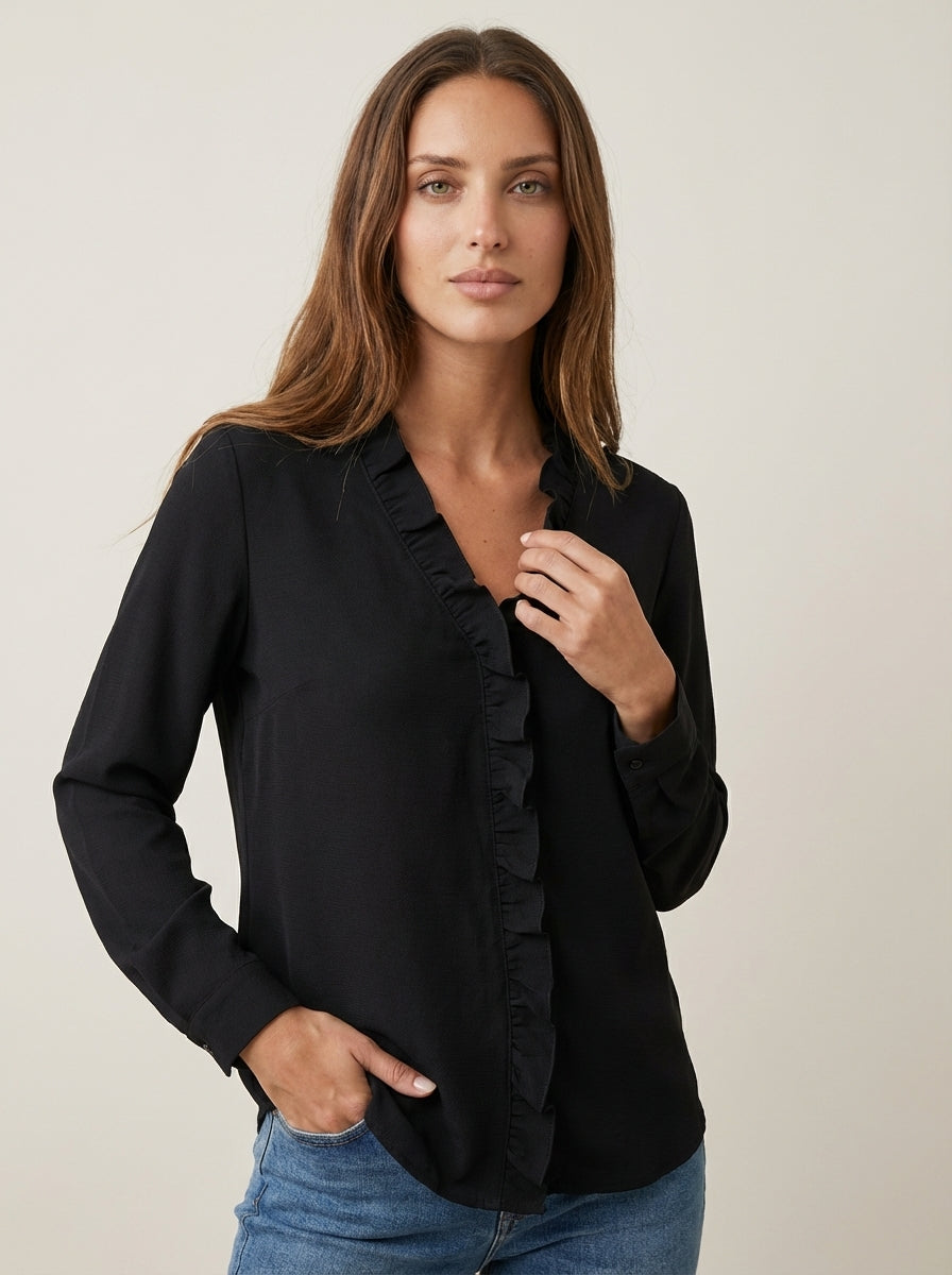 Sofía Valera Indie - Blusa con Volantes y Cuello en V – Negro – photo 10