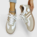 Anamartinezmadrid Berta | Zapatillas de Cordones con Encaje Floral – Caqui y Blanco – photo 2