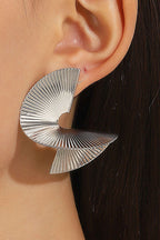 Marina Roca Pendientes de Metal Plisado – Plata – photo 4