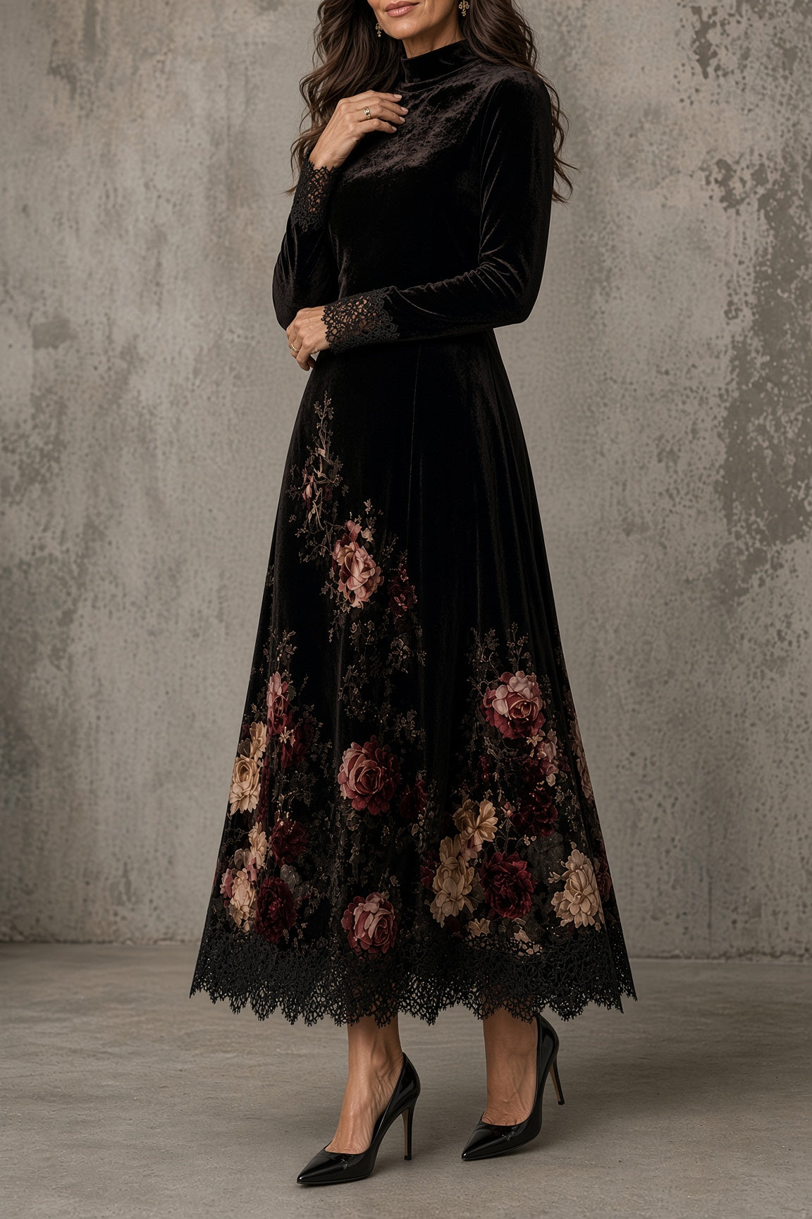 Anamartinezmadrid Luciana | Vestido de Terciopelo con Cuello Alto y Detalles de Encaje – photo 3