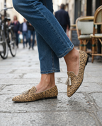 Anamartinezmadrid Vanesa | Mocasines de Punta Fina con Estampado de Guepardo y Borlas Doradas – photo 4