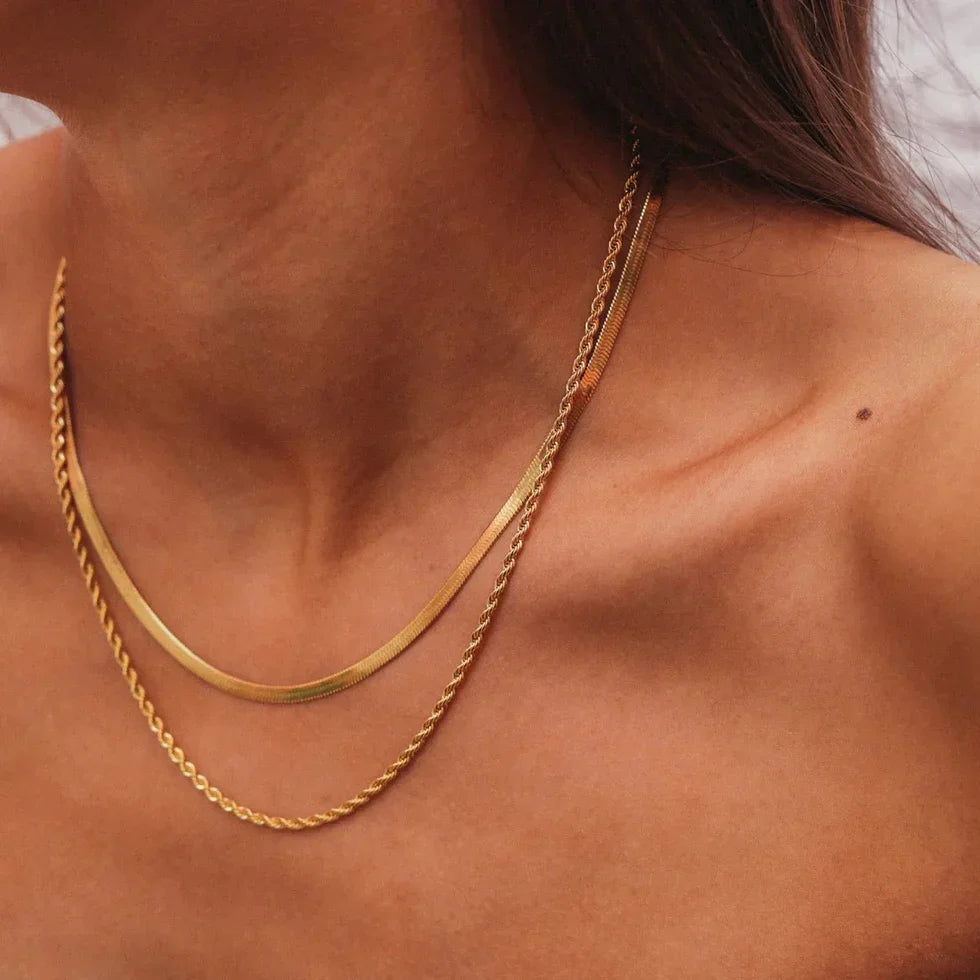 Marina Roca Malena | Dúo de collares bañados en oro de 18 quilates – photo 3