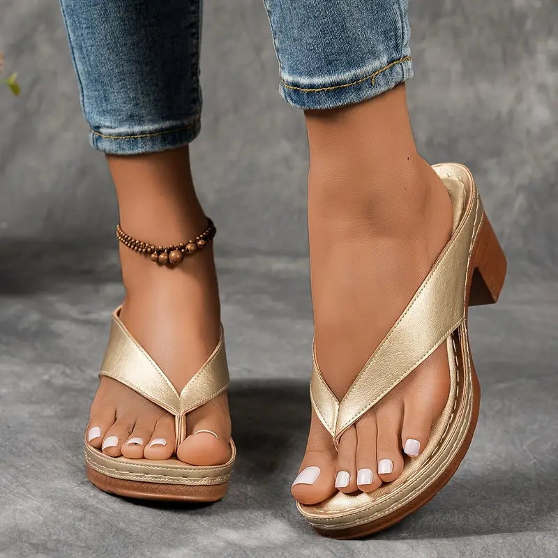 Anamartinezmadrid Patricia | Sandalias de Cuña de Tacón Mujer Tira Entre Dedos – Dorado