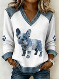 Liora Barcelona Abril - Top Artístico Denim con Patchwork de Bulldog Francés con Escote en V – Blanco