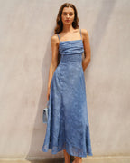 Paloma | Vestido Largo de Jacquard Floral Azul Escote Cuadrado Tirantes - Carmen Teruel