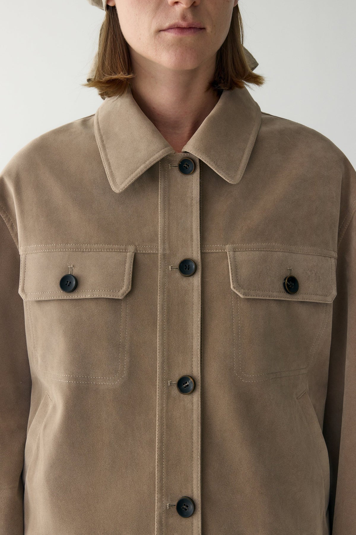 Anamartinezmadrid Nuria | Chaqueta de Ante con Bolsillos de Plastrón – photo 9